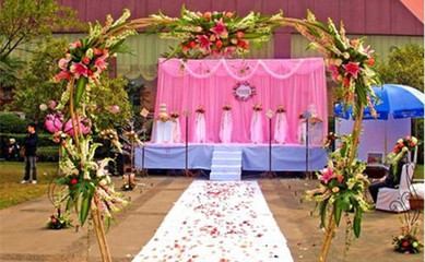 石家莊婚慶公司服務(wù)內(nèi)容與價(jià)格解析，及網(wǎng)頁與網(wǎng)站設(shè)計(jì)要點(diǎn)